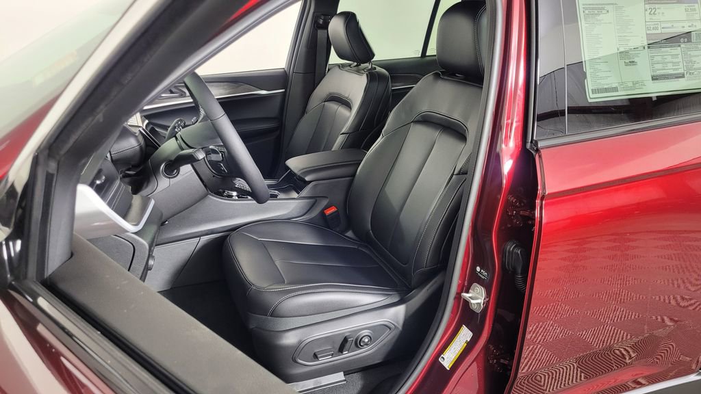 New 2025 Jeep Grand Cherokee Limited image 14