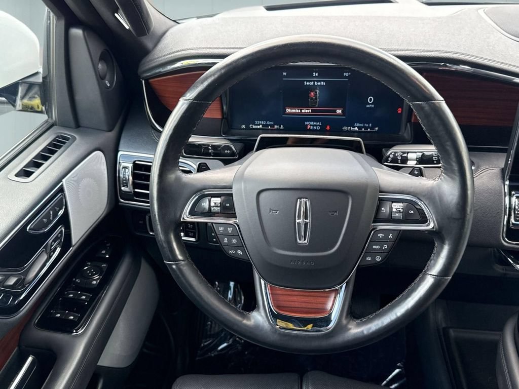 Certified 2023 Lincoln Navigator Reserve AWD/4WD image 19