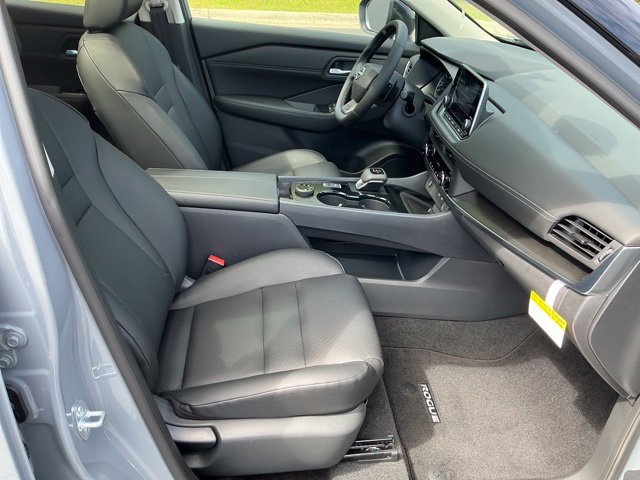 New 2026 Nissan Rogue Dark Armor AWD/4WD image 17