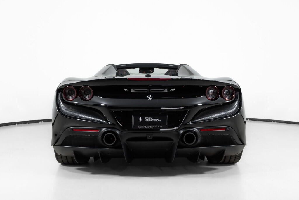 Used 2022 Ferrari F8 Tributo RWD image 6