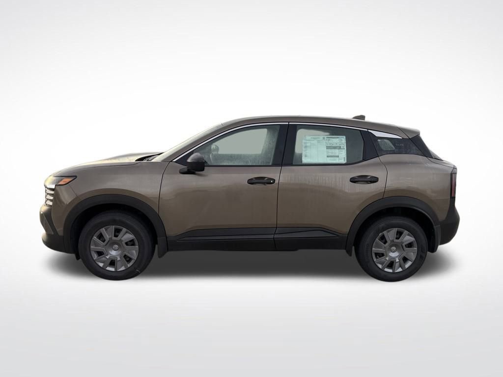 Used 2025 Nissan Kicks S image 4