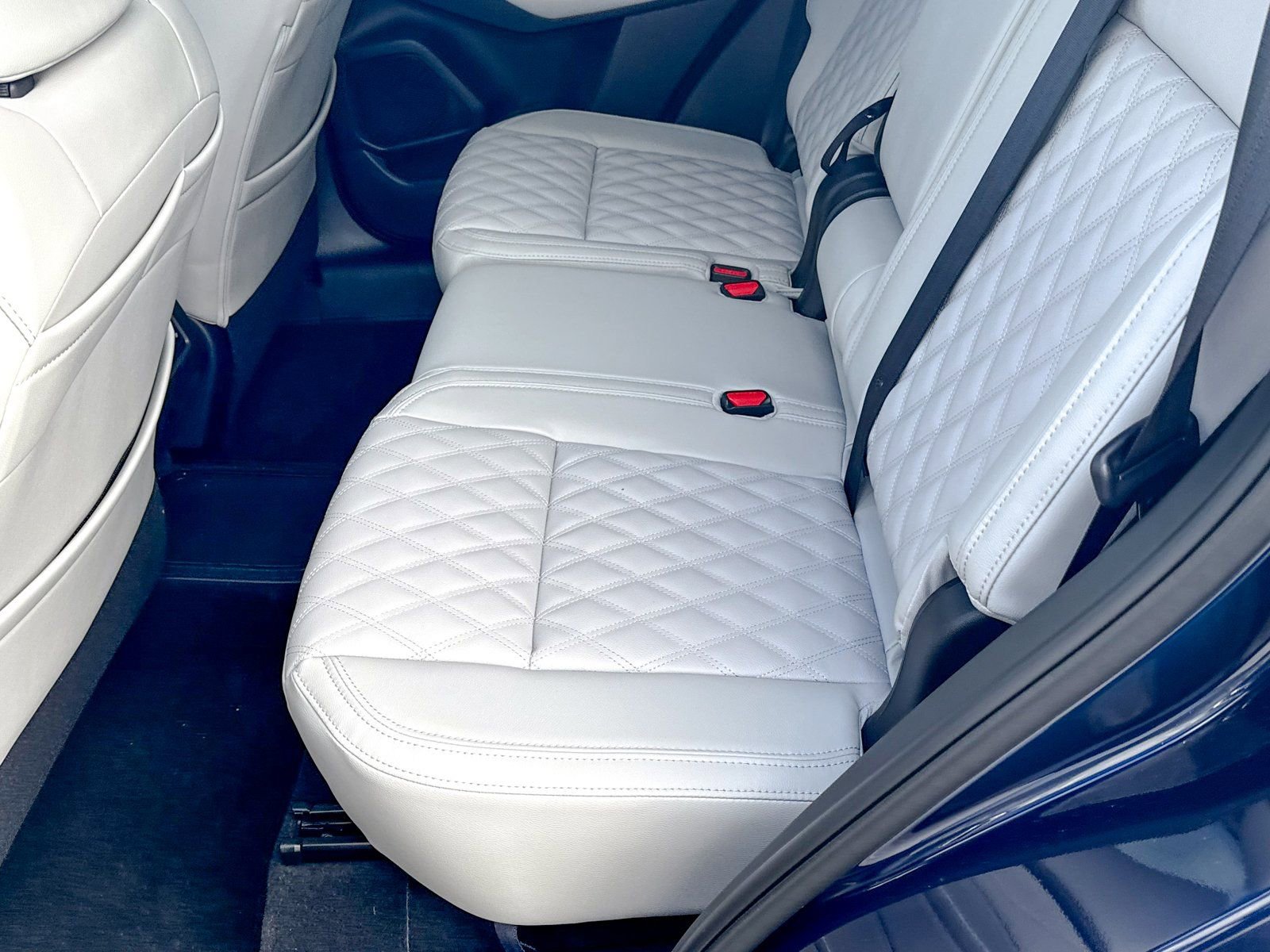 New 2025 Mitsubishi Outlander SEL image 23