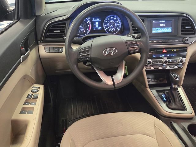 Used 2020 Hyundai Elantra SE FWD image 8