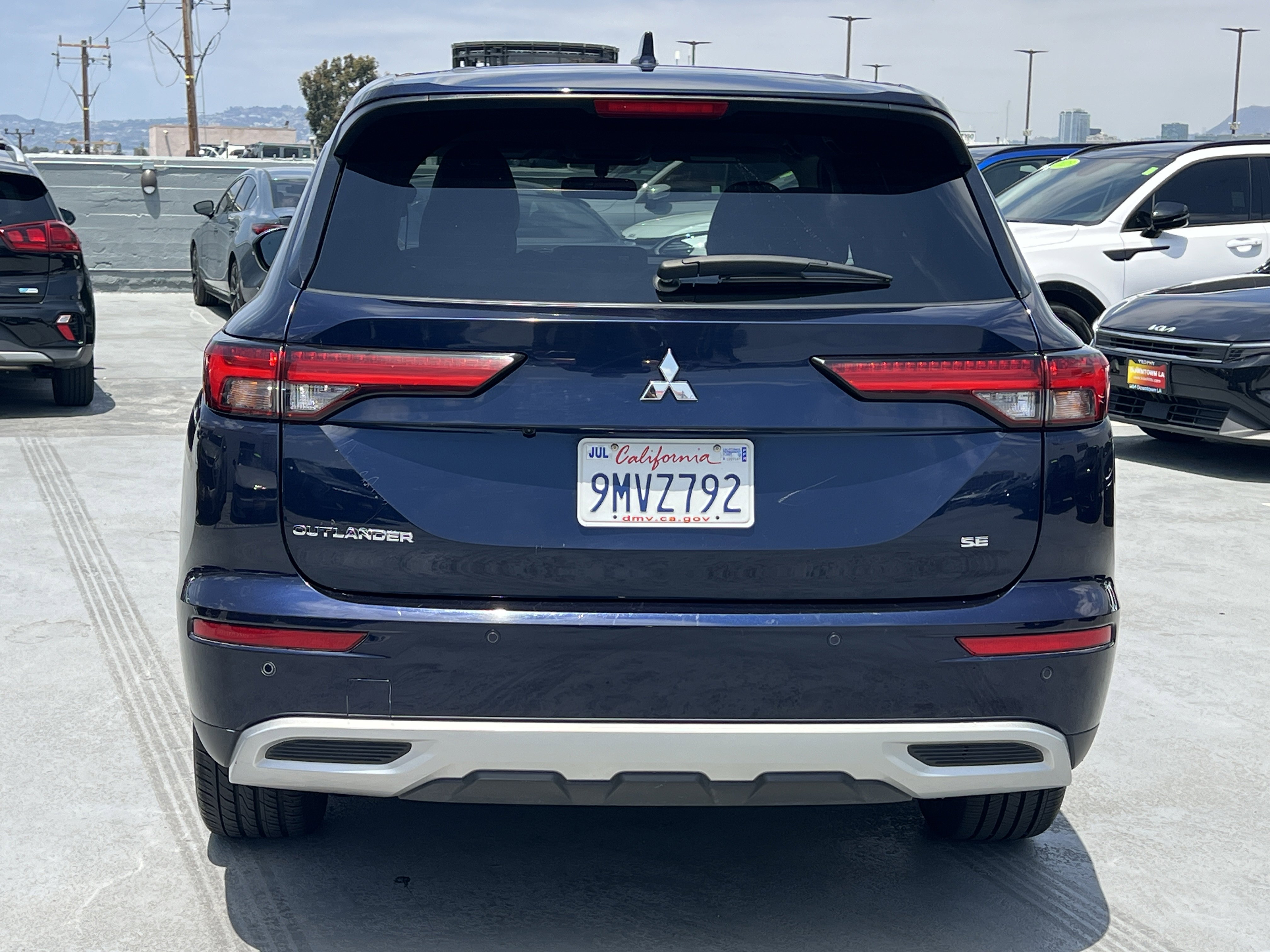 Used 2024 Mitsubishi Outlander FWD image 6