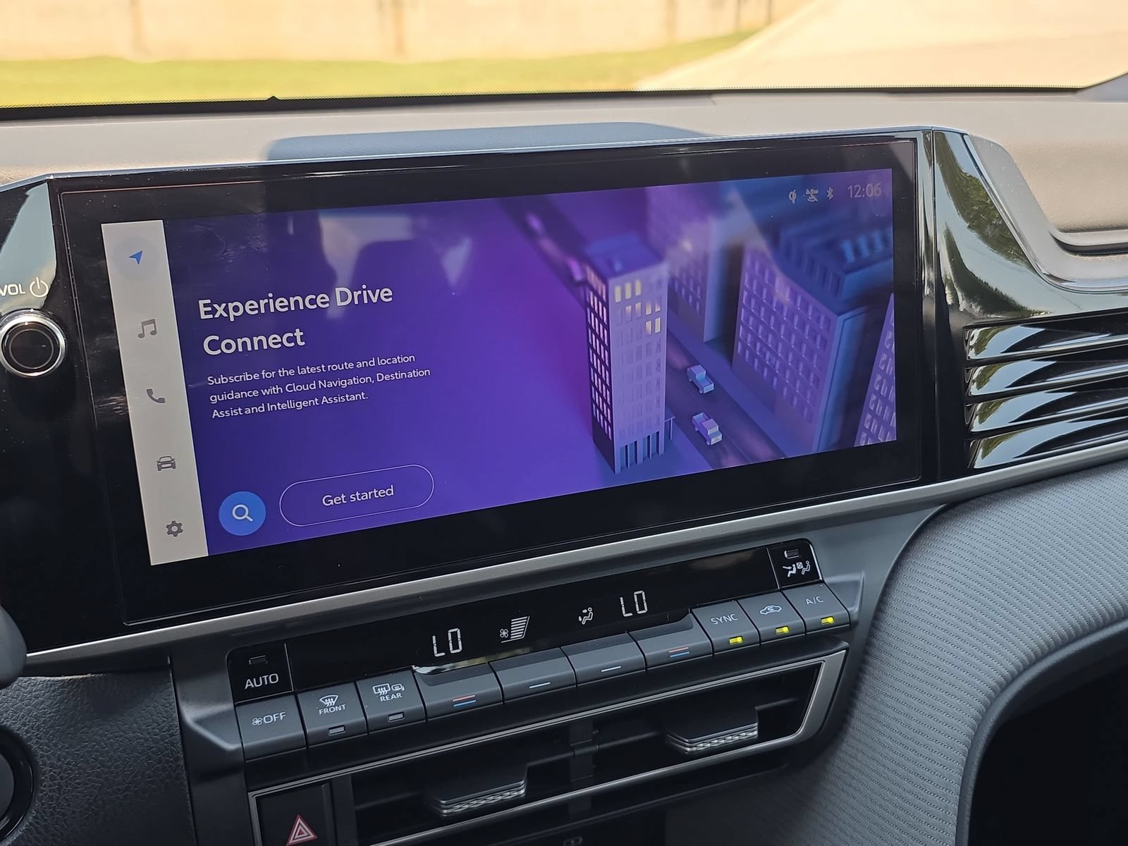 Used 2026 Toyota Camry SE w/ Multimedia Upgrade Package FWD image 19