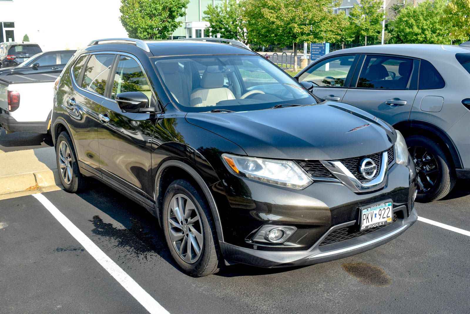 Used 2015 Nissan Rogue SL w/ SL Premium Package AWD/4WD image 15
