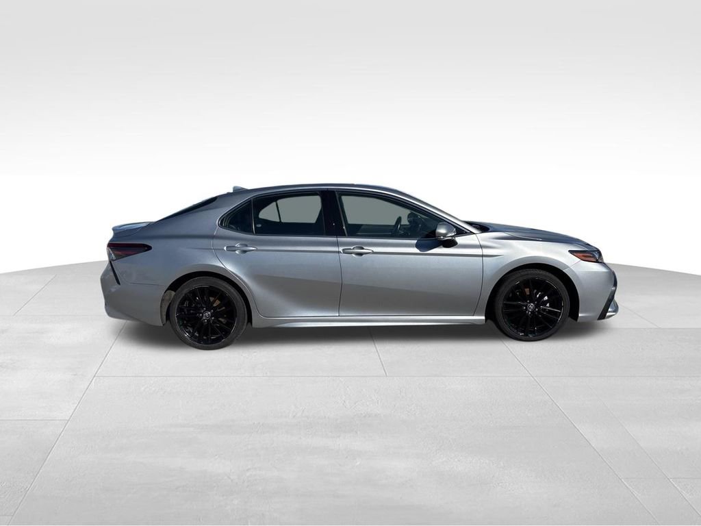 Used 2023 Toyota Camry XSE image 10
