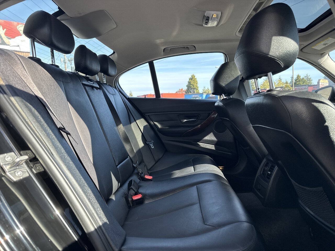Used 2013 BMW 328i Sedan RWD image 20