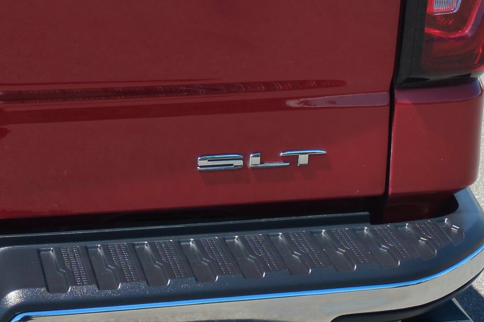 Used 2024 GMC Sierra 1500 SLT w/ SLT Premium Package AWD/4WD image 51