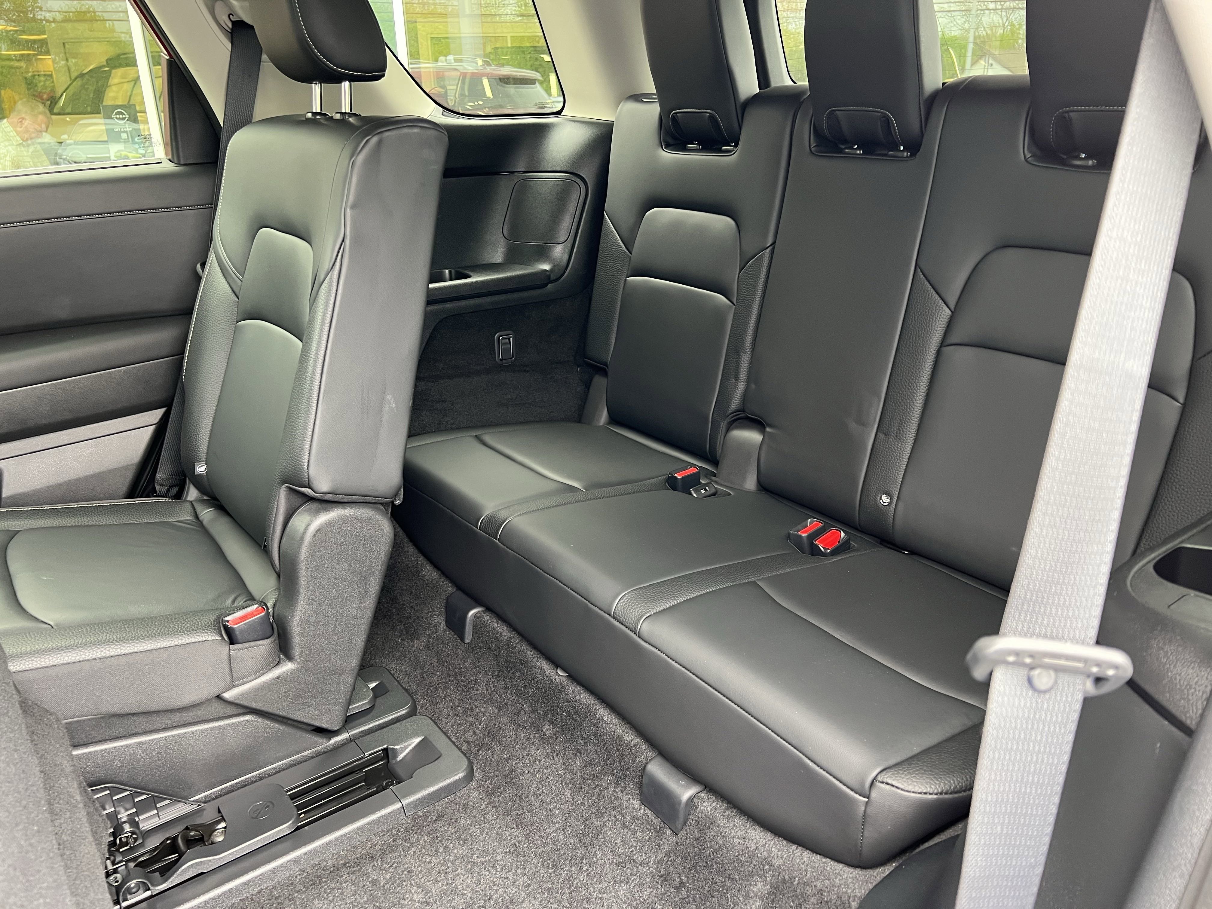 Used 2022 Nissan Pathfinder SL image 7