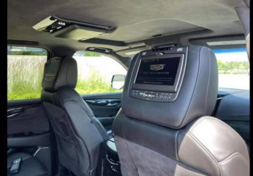 Used 2016 Cadillac Escalade ESV Platinum AWD/4WD image 7