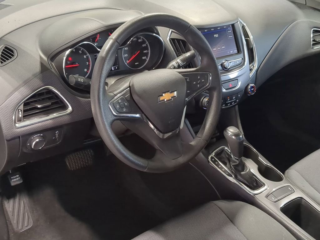 Used 2019 Chevrolet Cruze LS w/ LS Fleet Convenience Package FWD image 12
