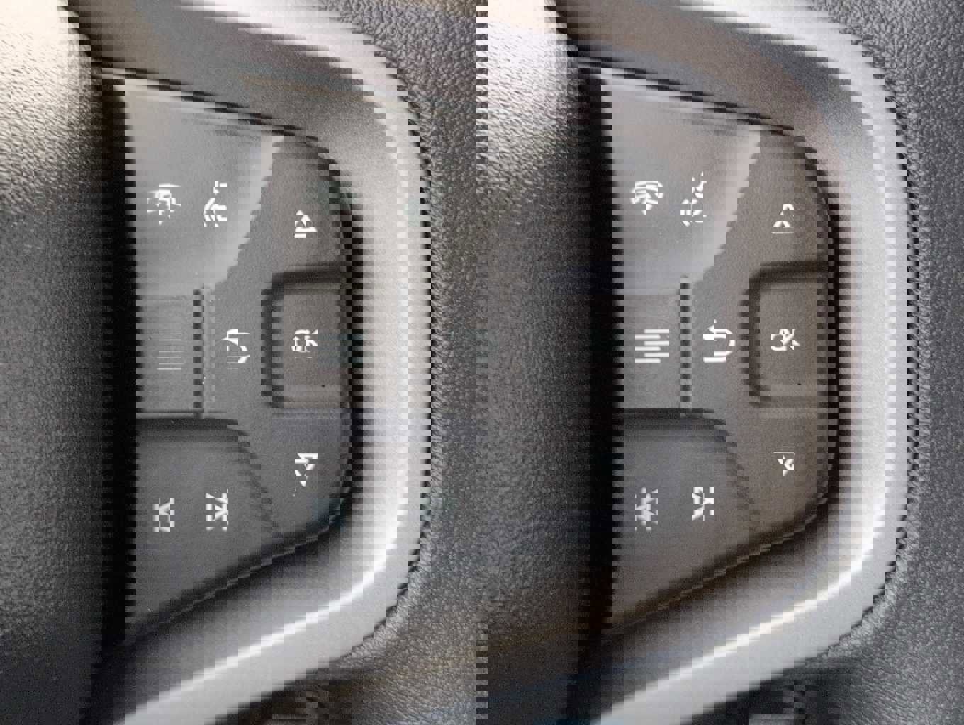 New 2025 Ford Bronco 4-Door image 20