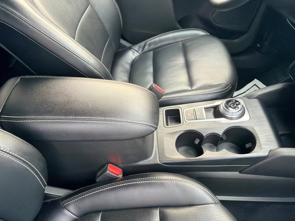 Certified 2024 Ford Escape Platinum AWD/4WD image 43