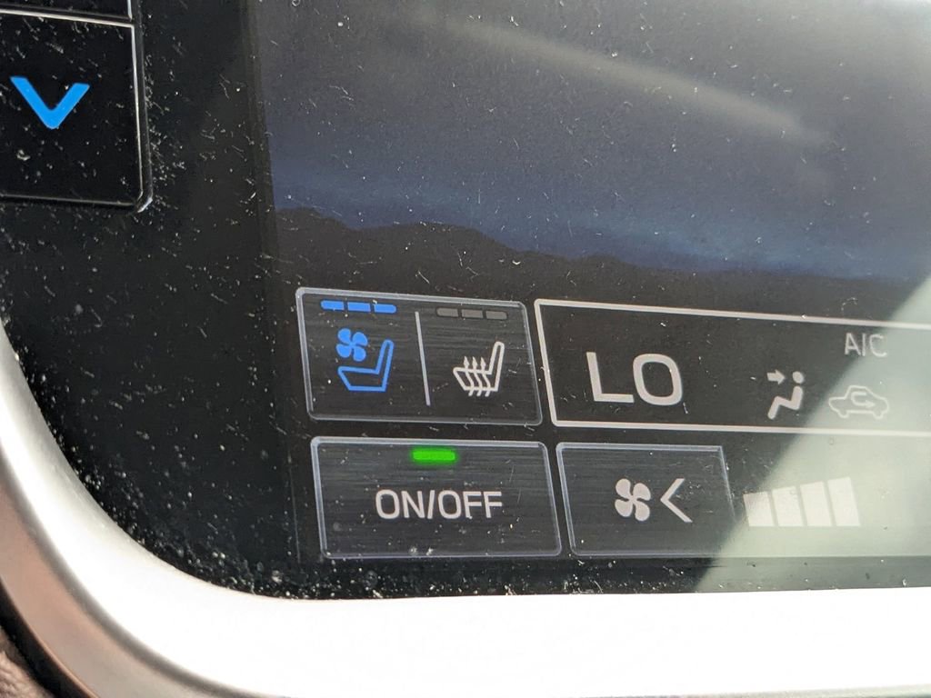 Used 2024 Subaru Outback Touring XT AWD/4WD image 23