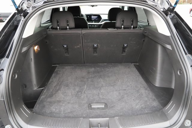 Used 2025 Chevrolet Trax LS image 8