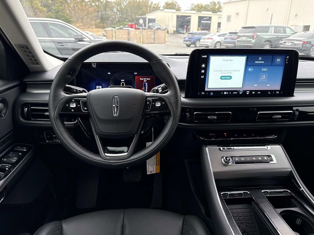 New 2026 Lincoln Aviator AWD image 18