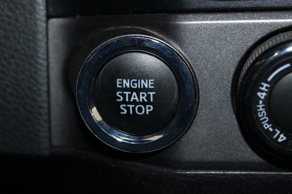 Used 2021 Toyota Tacoma TRD Off-Road image 28