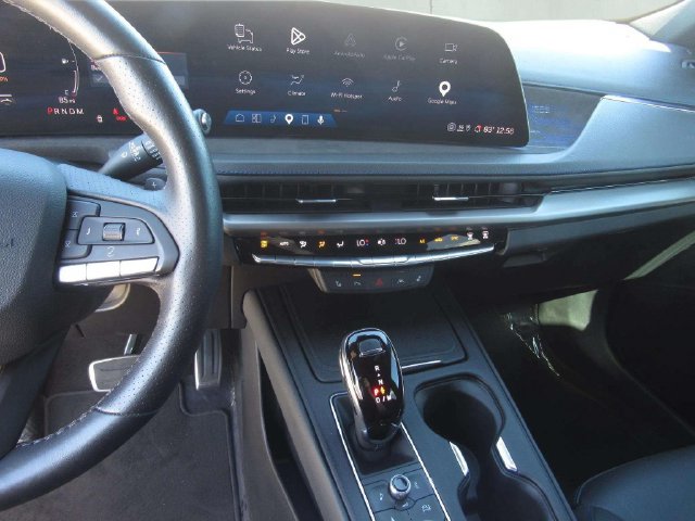 Used 2025 Cadillac XT4 Sport w/ Cold Weather Package FWD image 18