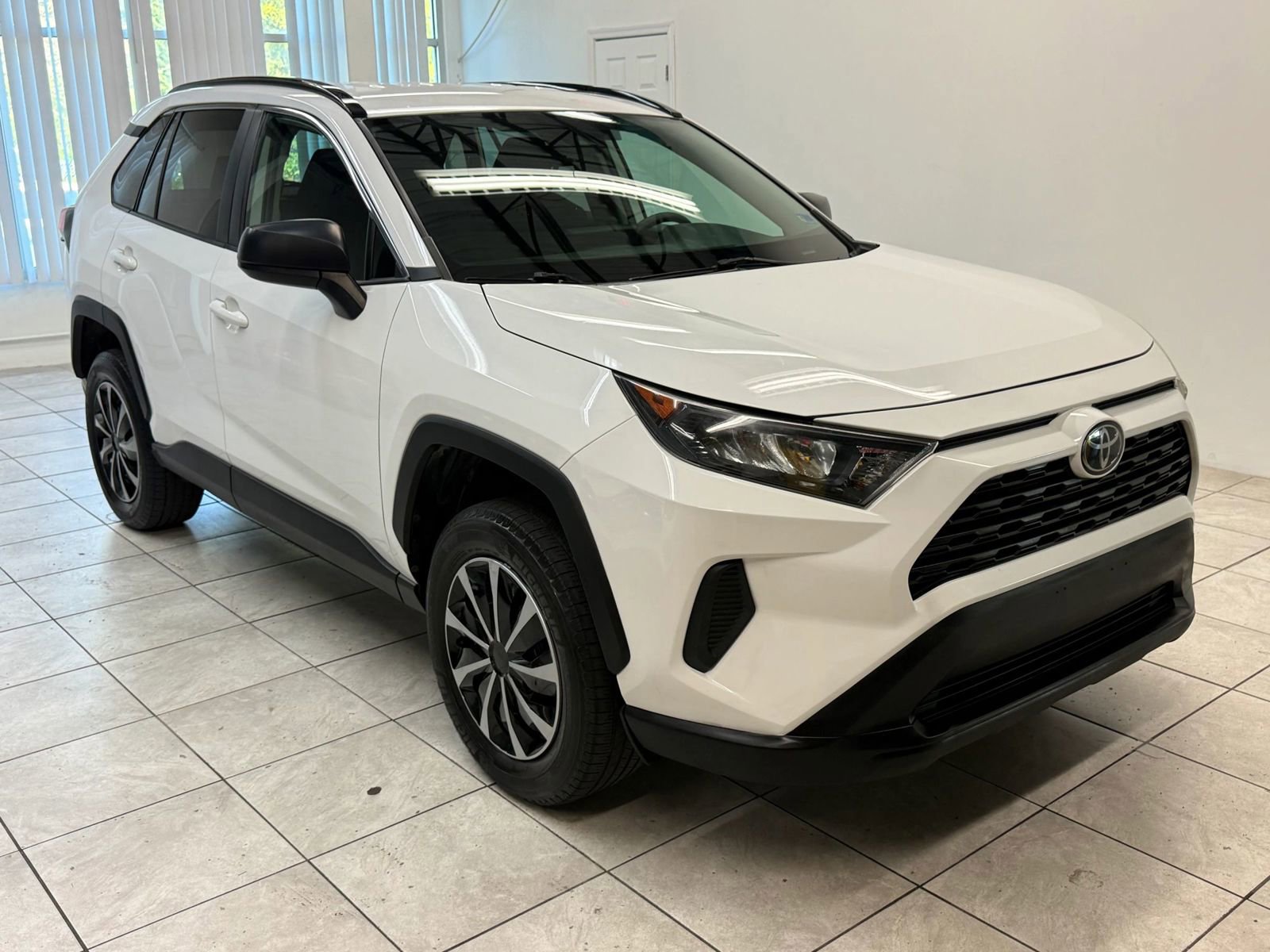 Used 2019 Toyota RAV4 LE w/ Carpet Mat Package AWD/4WD image 1