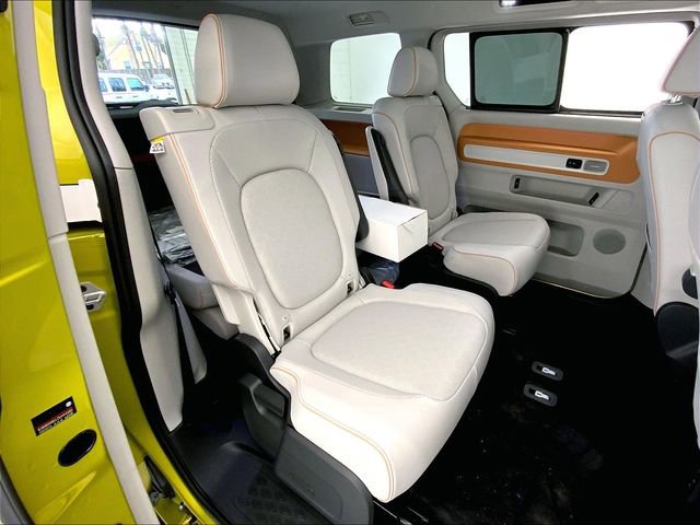 New 2025 Volkswagen ID. Buzz 1st Edition AWD/4WD image 10