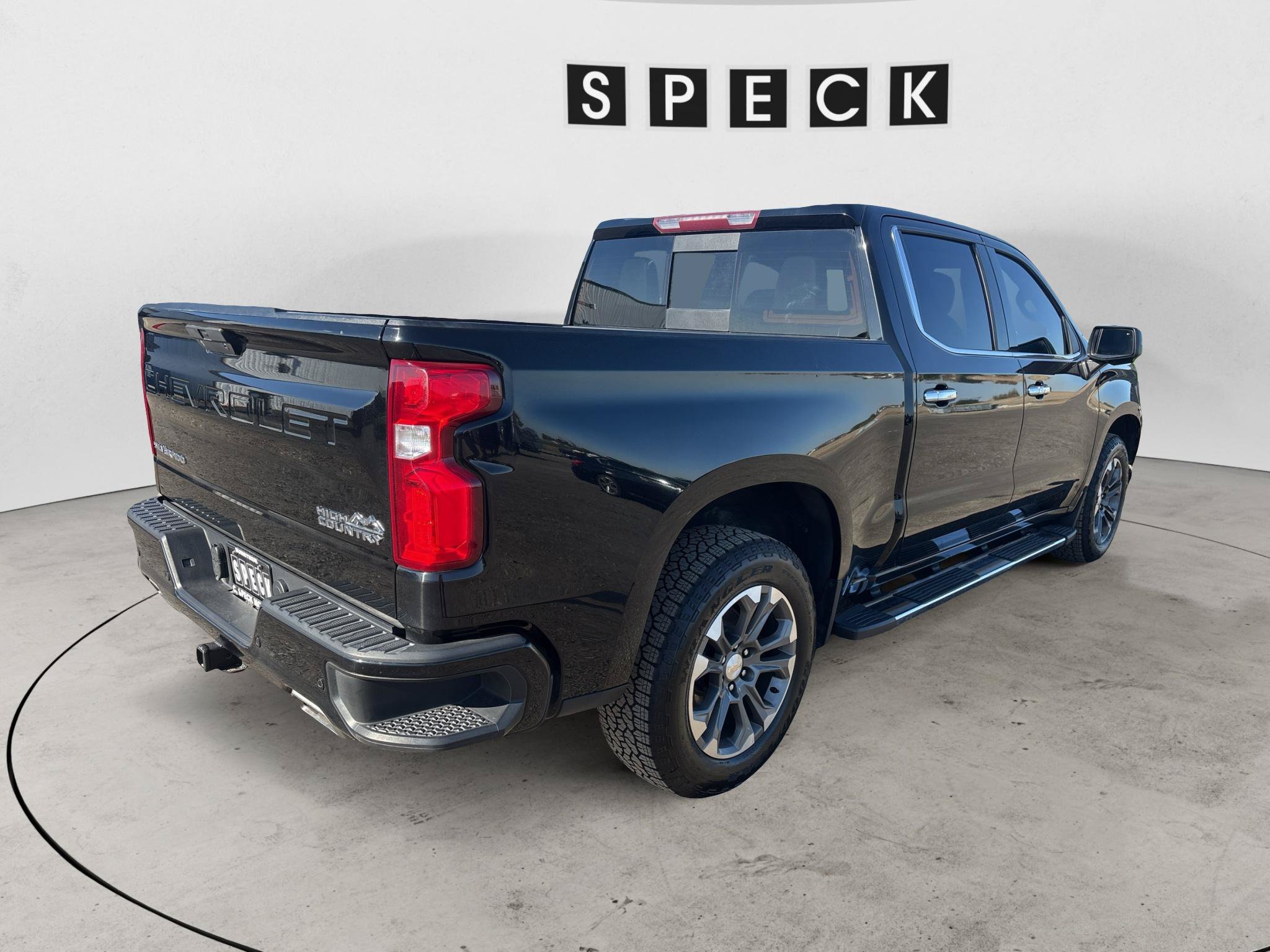Used 2021 Chevrolet Silverado 1500 High Country AWD/4WD image 5