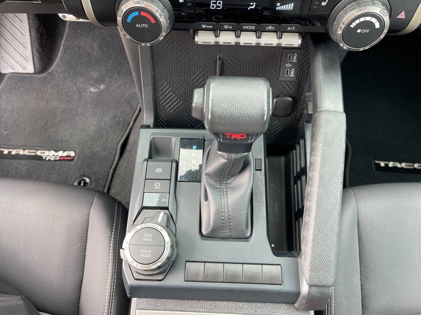 Used 2024 Toyota Tacoma TRD Sport AWD/4WD image 22