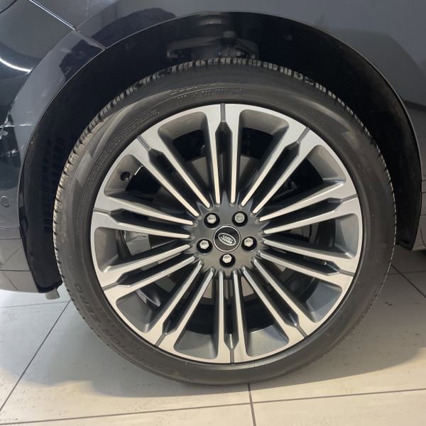 Used 2026 Land Rover Range Rover Velar Autobiography image 7