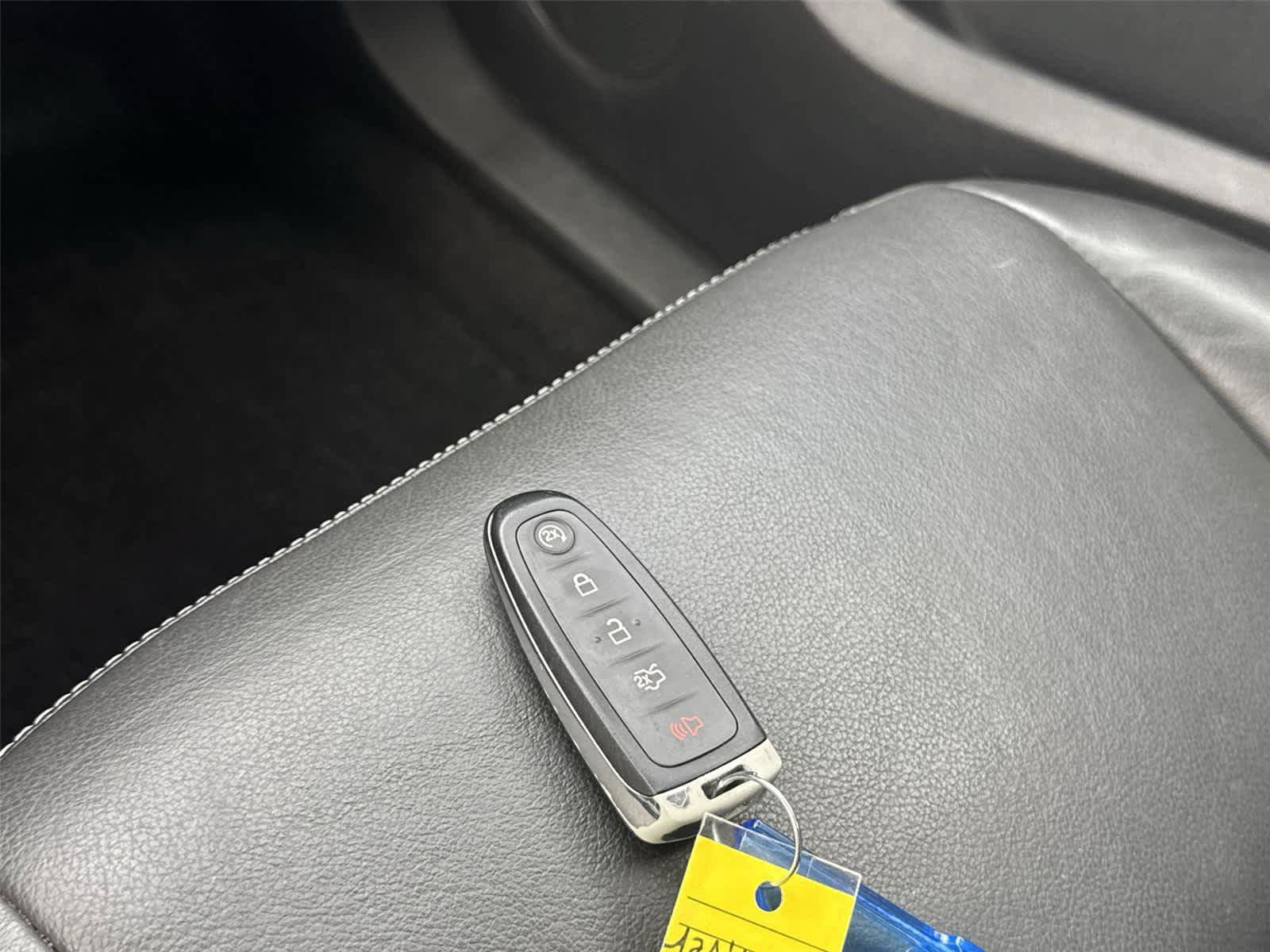 Used 2016 Ford Escape Titanium AWD/4WD image 30