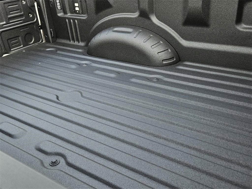 New 2026 Ford F250 Lariat w/ Black Appearance Package image 4