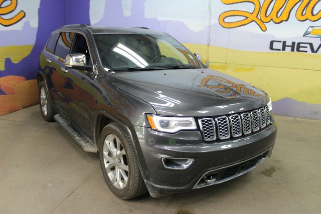 Used 2019 Jeep Grand Cherokee Overland w/ Jeep Active Safety Group AWD/4WD image 2