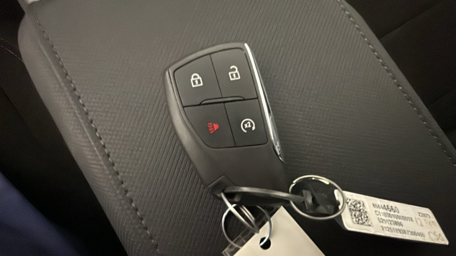 Used 2026 Chevrolet Equinox EV LT FWD image 25
