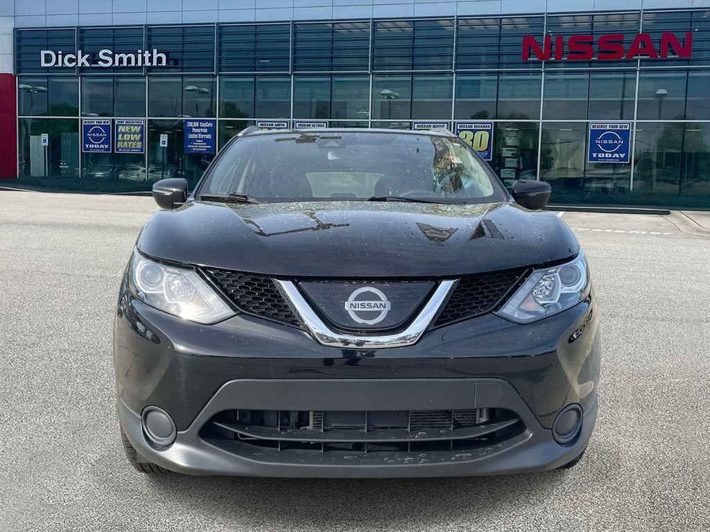 Used 2019 Nissan Rogue Sport SV image 2