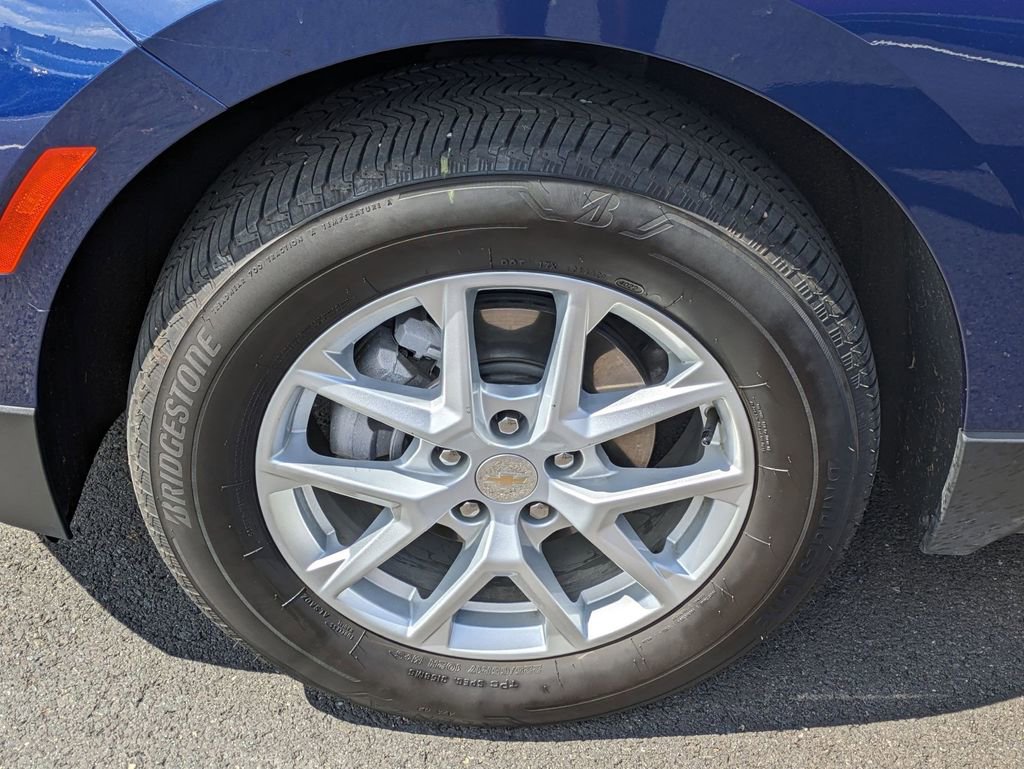 Used 2023 Chevrolet Equinox LS image 30