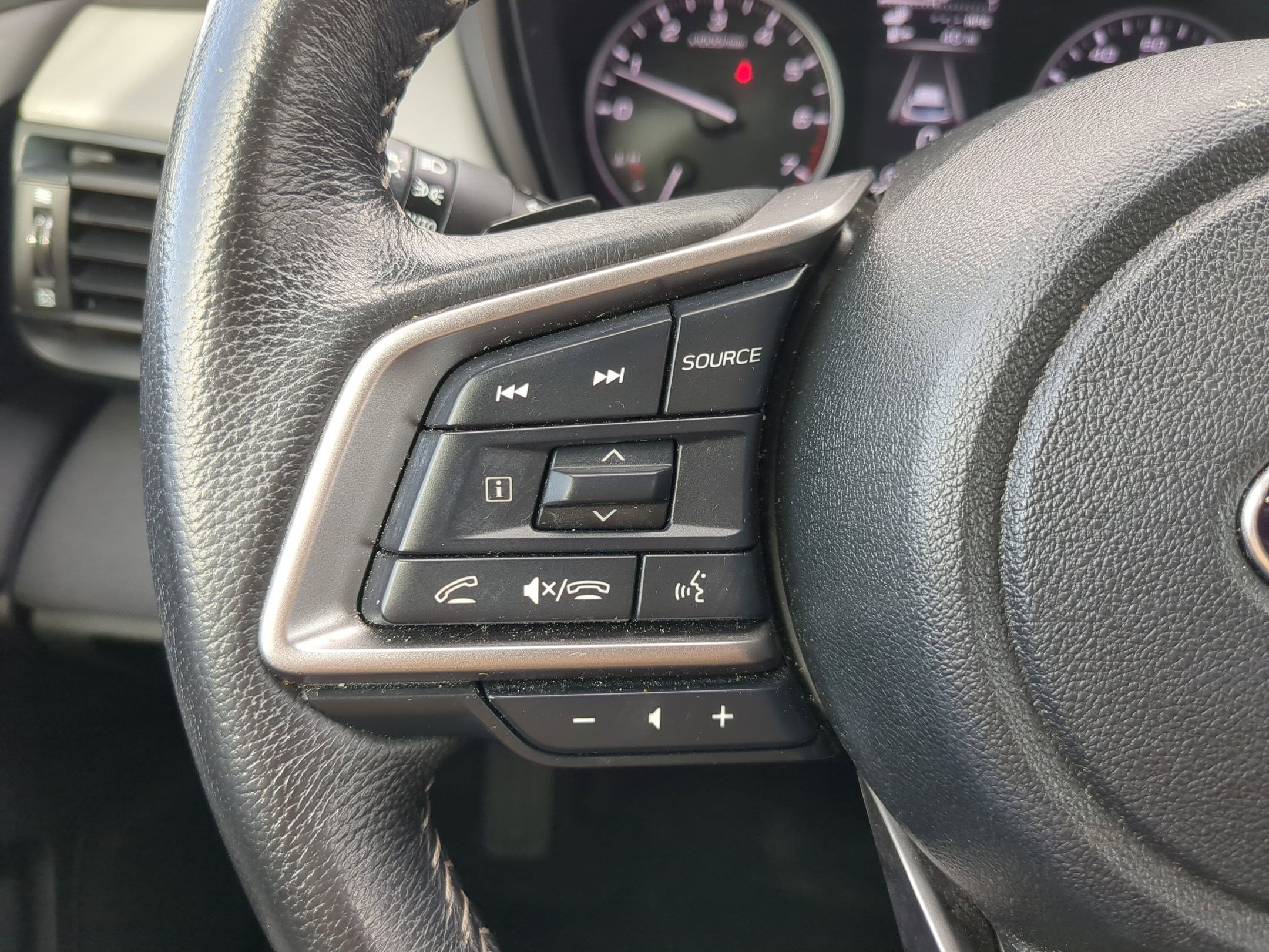 Used 2023 Subaru Outback Premium image 19