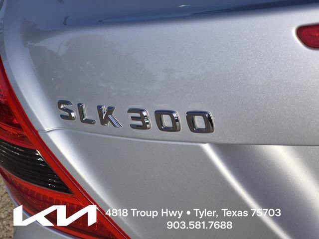 Used 2010 Mercedes-Benz SLK 300 image 8