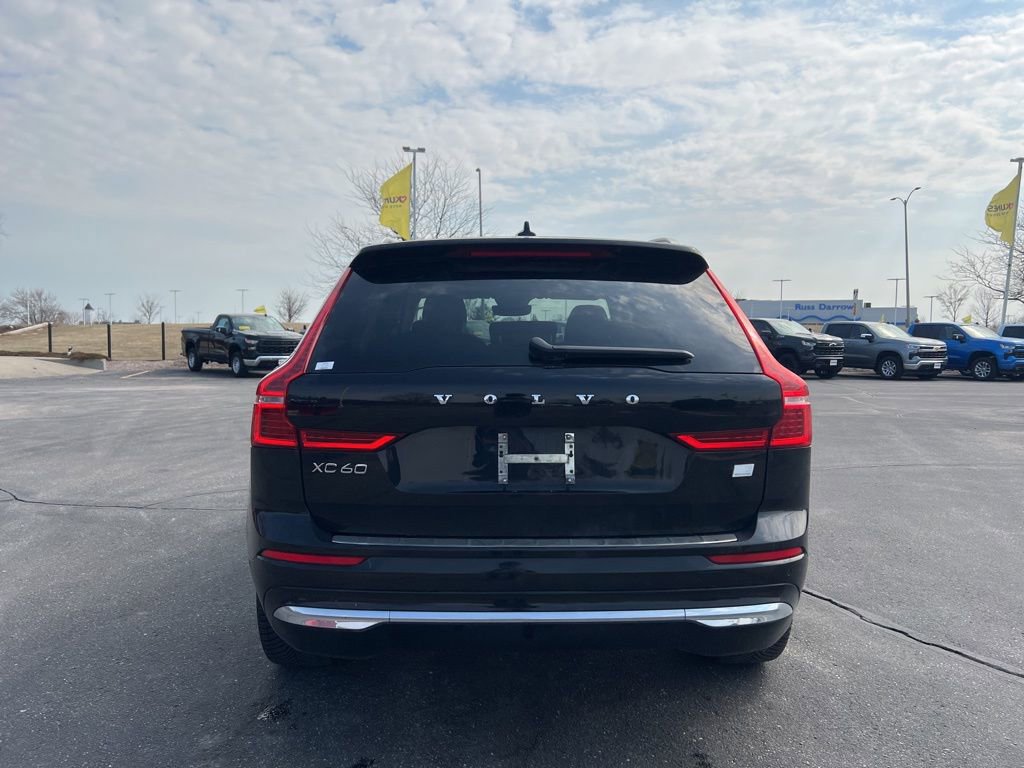 Used 2022 Volvo XC60 T8 Inscription image 4