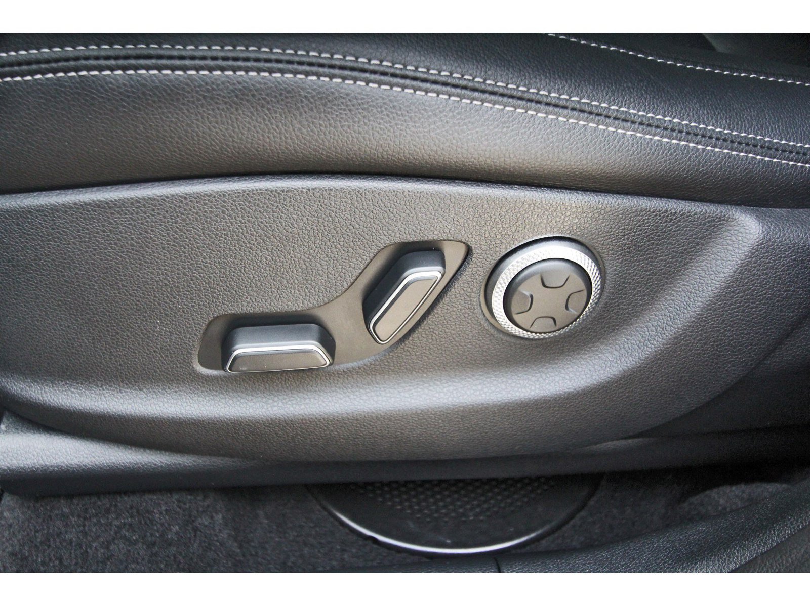 Used 2026 Genesis GV70 2.5T AWD/4WD image 31
