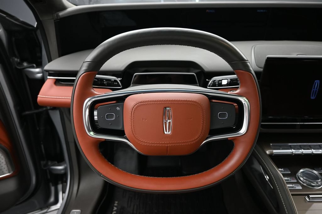 Used 2024 Lincoln Nautilus Black Label w/ Jet Appearance Package (87T) AWD/4WD image 14