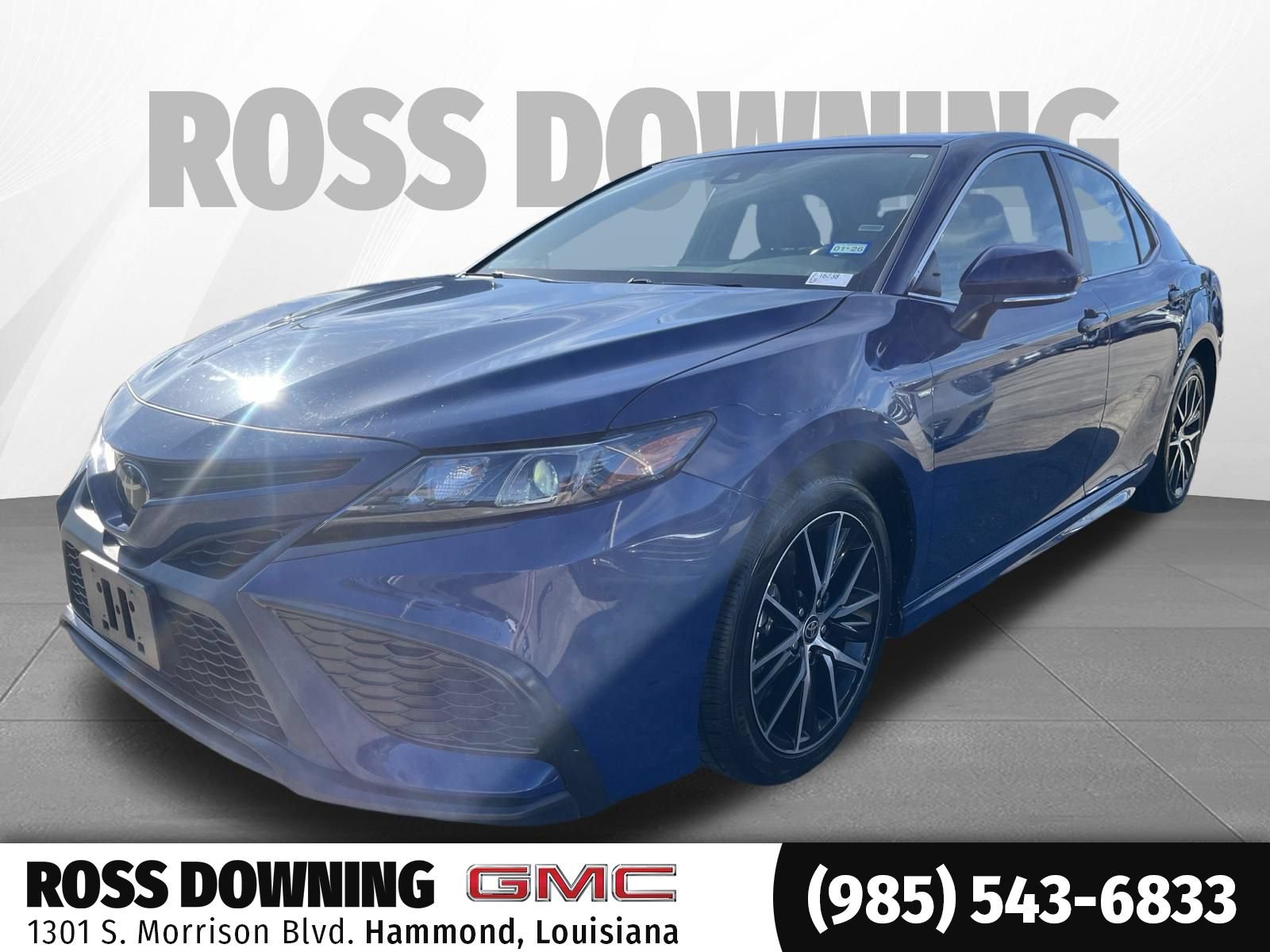 Used 2024 Toyota Camry SE FWD image 1