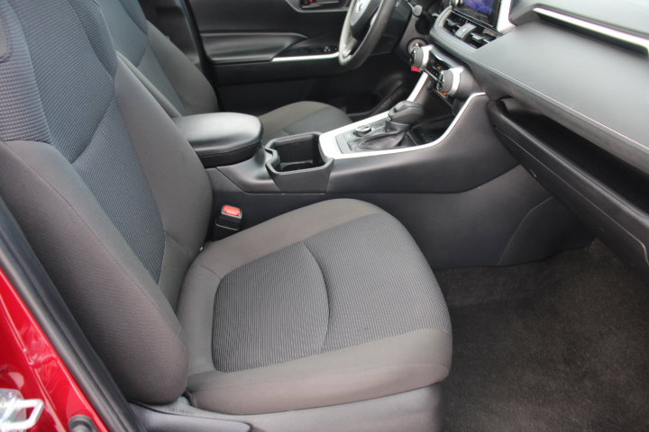 Certified 2025 Toyota RAV4 LE image 19