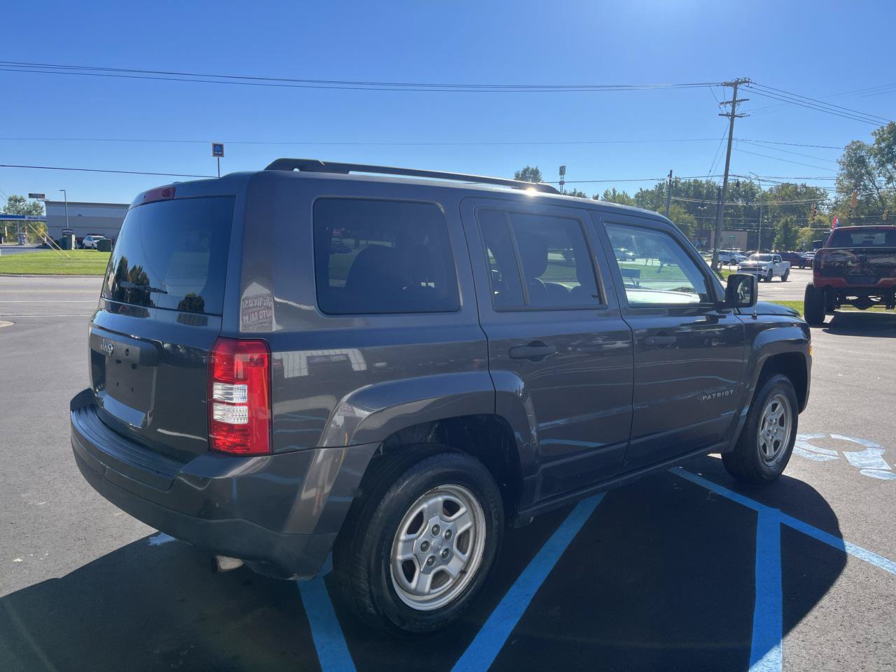 Used 2016 Jeep Patriot Sport FWD image 5