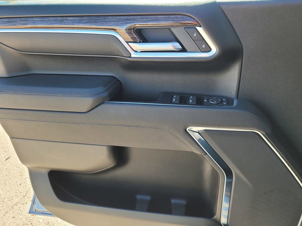 New 2026 GMC Sierra 1500 Elevation image 25