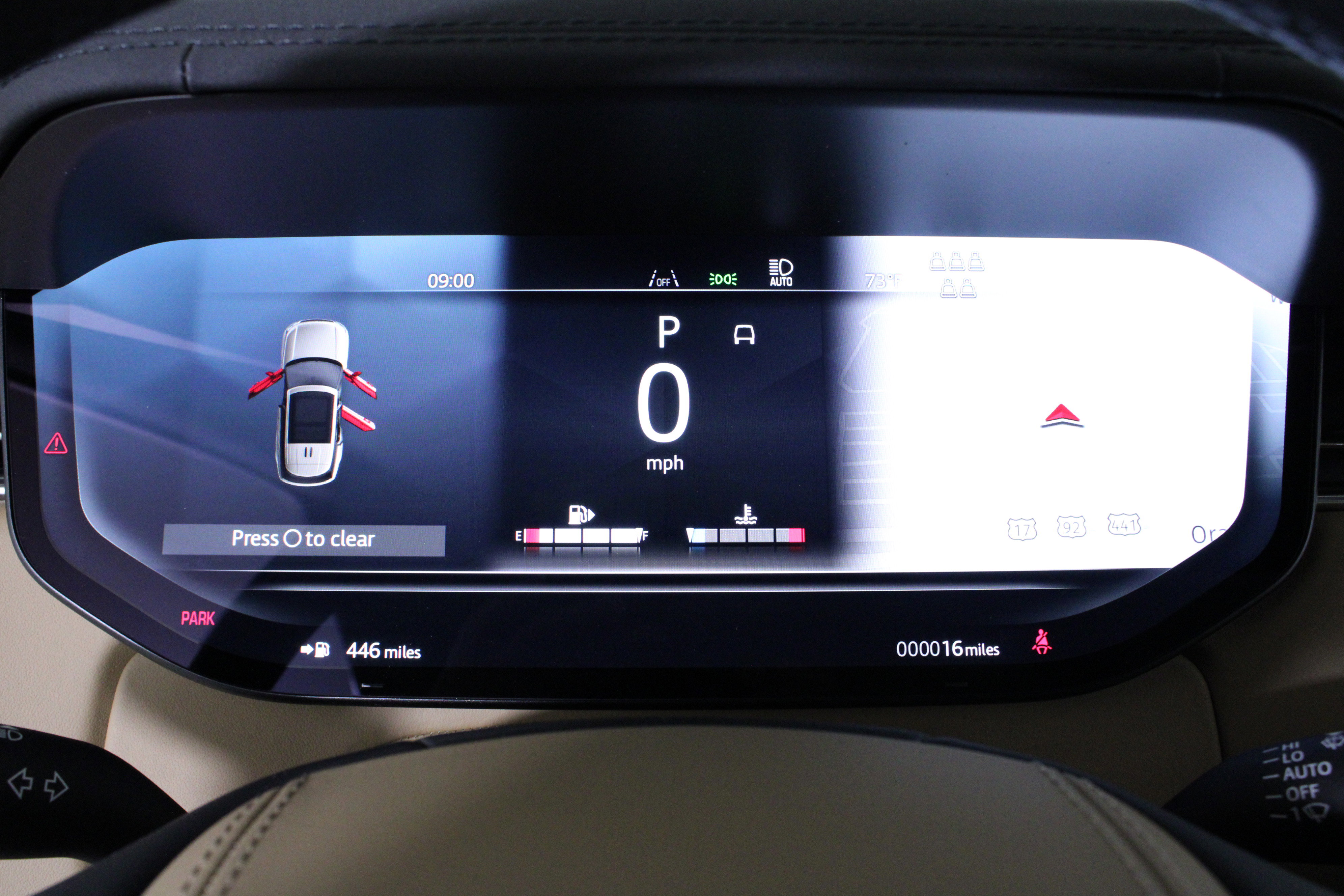 New 2026 Land Rover Range Rover Long Wheelbase SE image 18