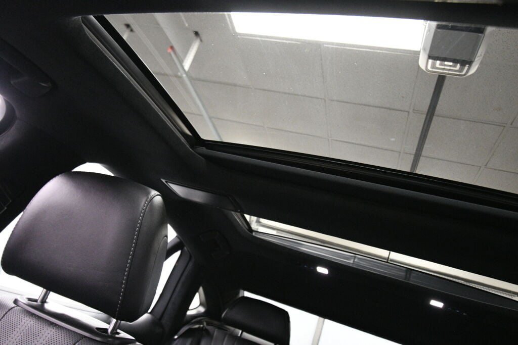 Used 2023 Lexus LS 500 AWD image 20
