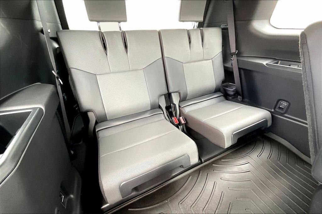 Used 2025 Lexus GX 550 w/ Cold Area Package image 26