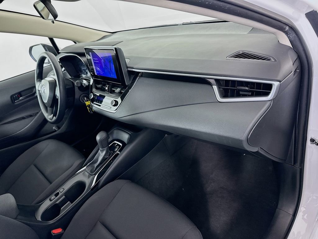 Certified 2024 Toyota Corolla LE image 28