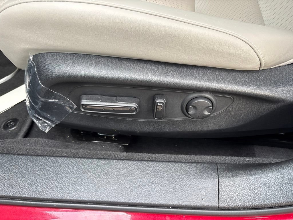 Used 2025 Honda Accord EX-L image 17