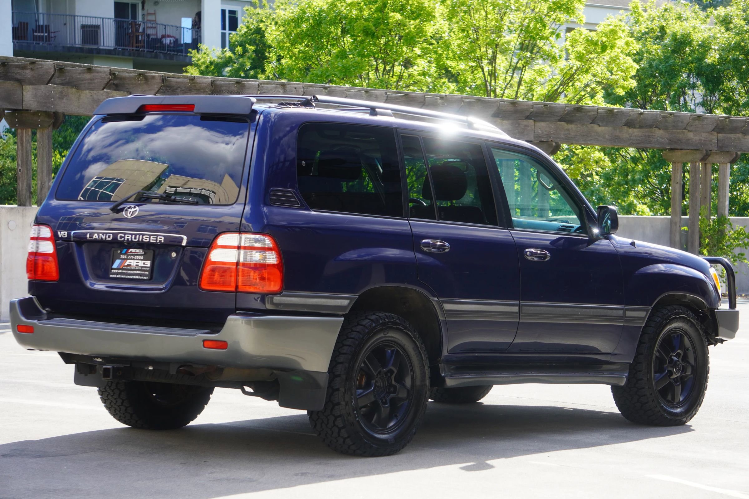 Used 2004 Toyota Land Cruiser AWD/4WD image 13