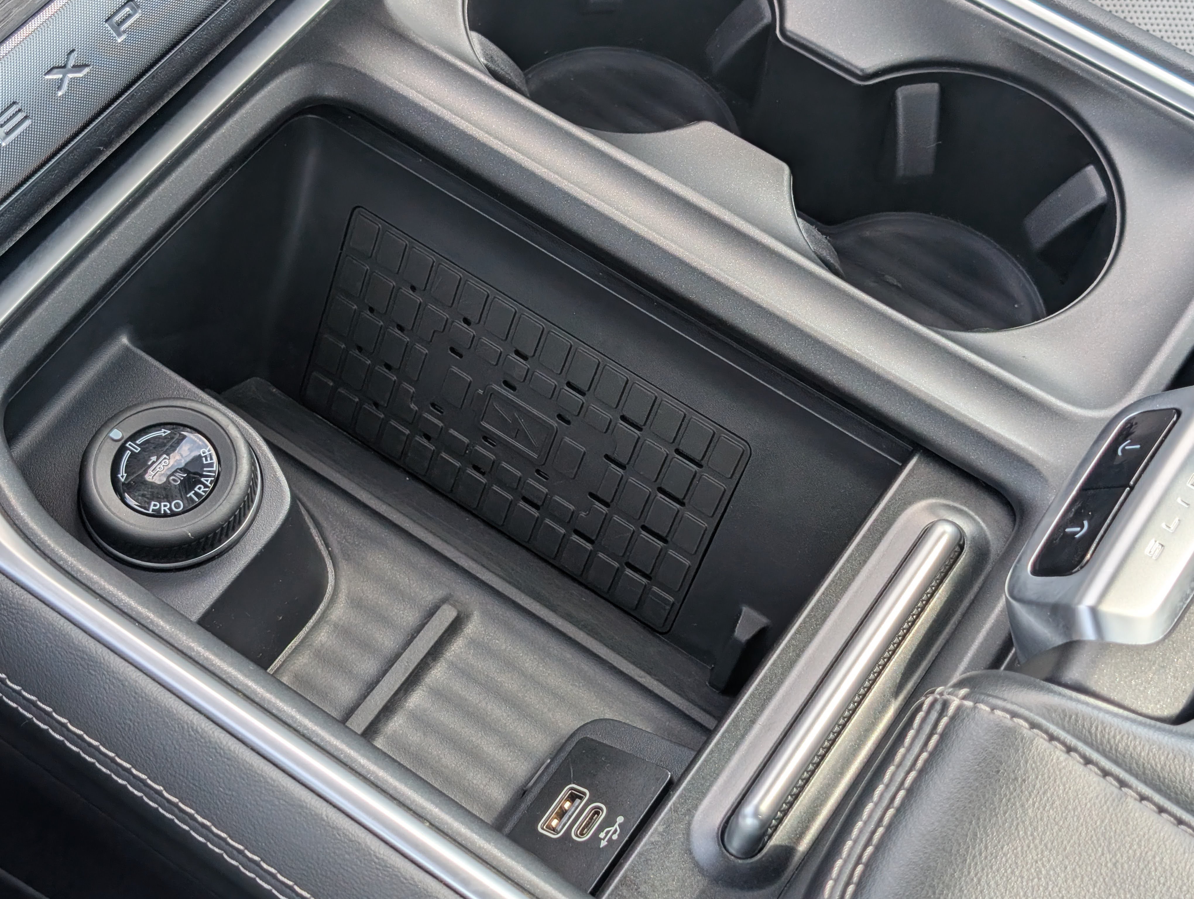 Used 2025 Ford Expedition Platinum AWD/4WD image 35